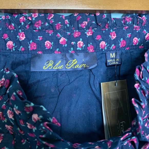 Francesca’s Blue Rain Navy Floral Lace Skirt - Picture 3 of 6